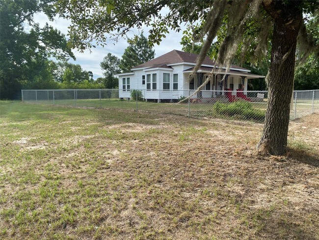 Building Photo - 951 FM 222