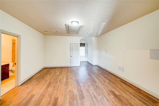 Building Photo - 4220 Riverview Dr
