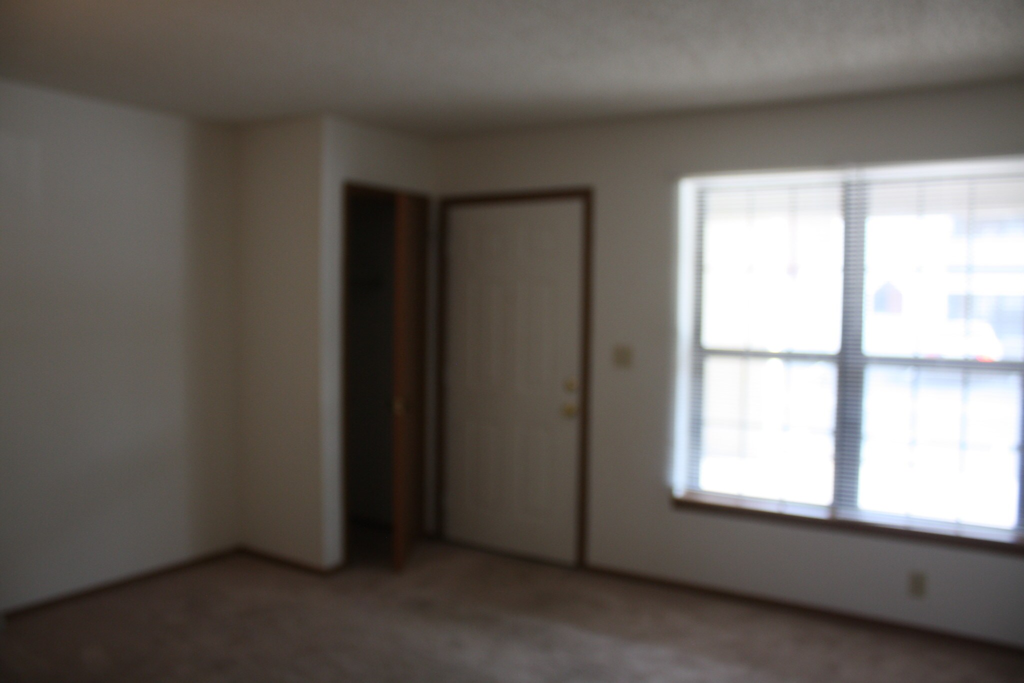Building Photo - 415 S Haverhill Rd