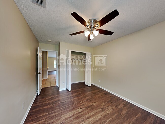 Building Photo - 10909 Acorn Park Court