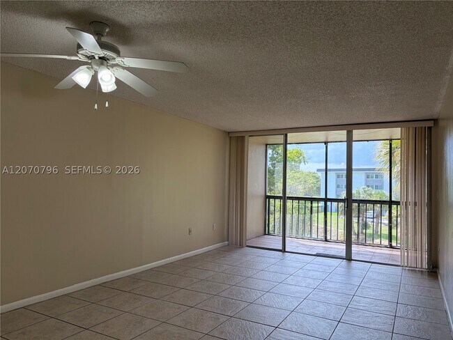 Building Photo - 10865 SW 112th St
