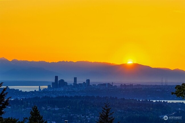 Building Photo - 14407 SE 55th St