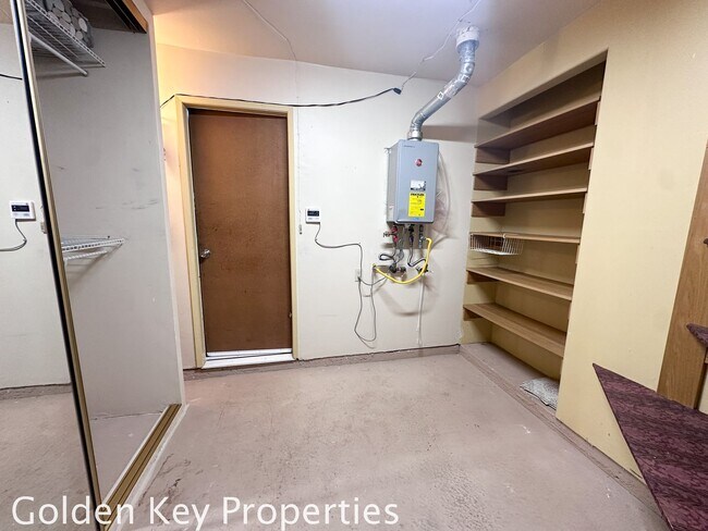 Building Photo - Remodeled single-level home in Peacock Hills (55+ Community)