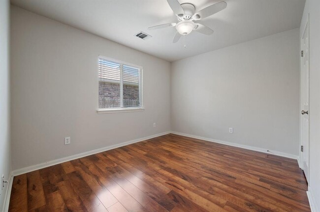 Building Photo - 20305 Kearney Hill Rd