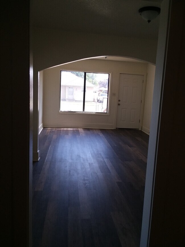 Building Photo - Volador Enterprises, LLC-PM-018-0020-2441