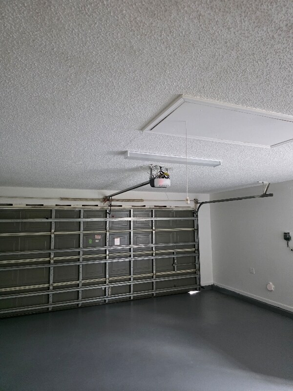 Building Photo - 8528 Echoridge Ct