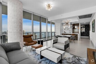 Building Photo - 1100 Biscayne Blvd