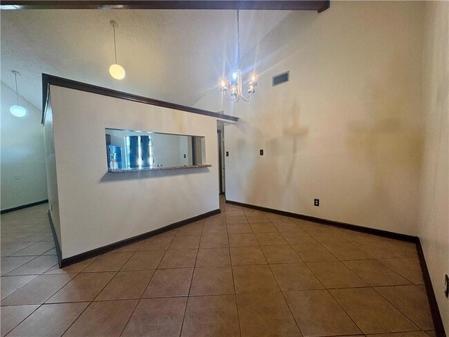 Building Photo - 1704 Admiral Nelson Dr