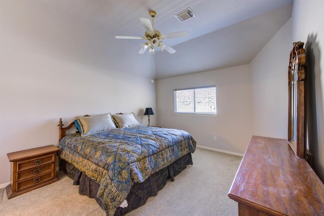Building Photo - 19230 Canyon Bay Dr