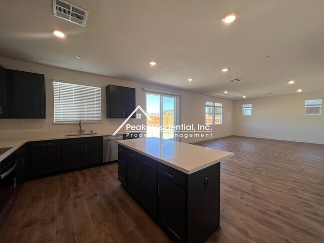 Building Photo - 7964 Delta Hvn St