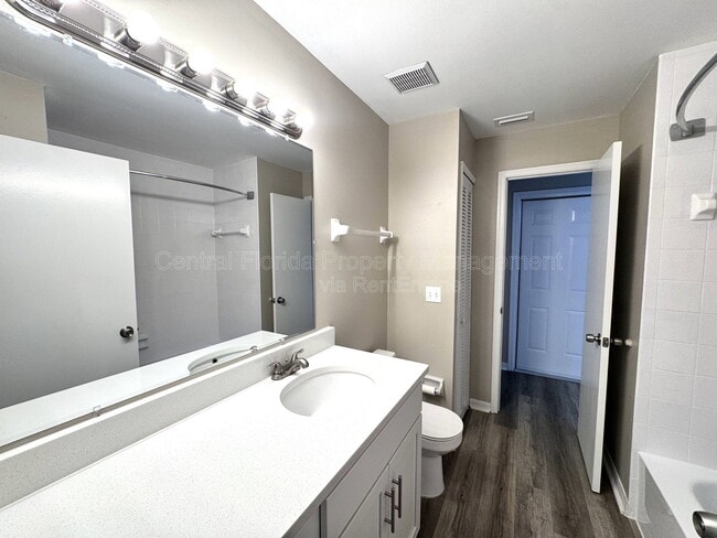 Building Photo - 7305 Marseille Cir