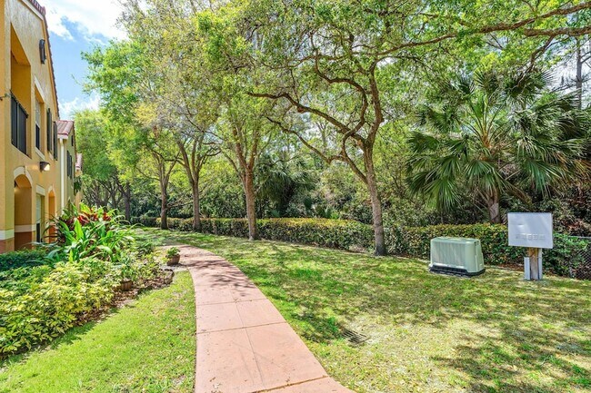 Building Photo - 10336 Fox Trail Rd S