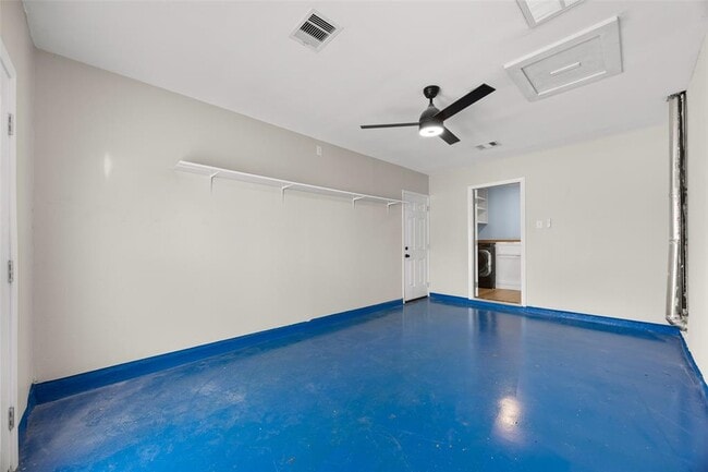 Building Photo - 5206 Emerald Forest Dr