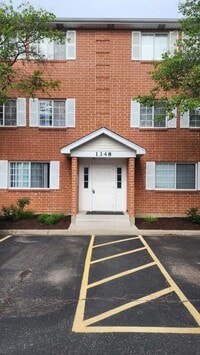Building Photo - 1348 S Lorraine Rd