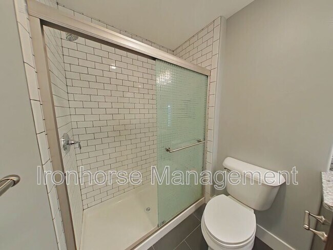 Building Photo - 2930 Warbler Way