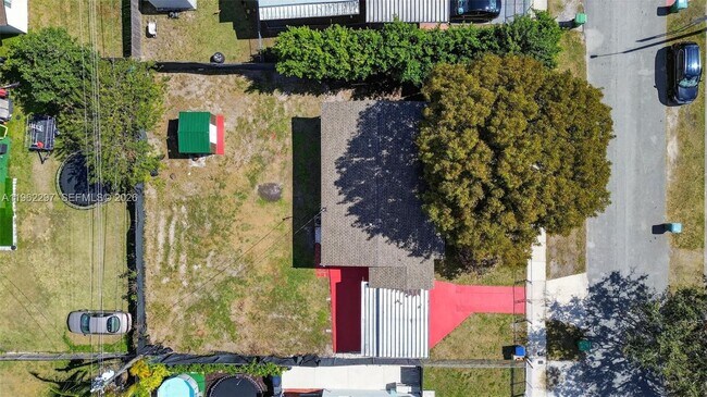 Building Photo - 10325 SW 149th Terrace