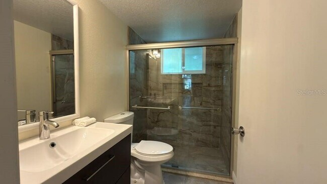 Building Photo - 5003 Laguna Bay Cir