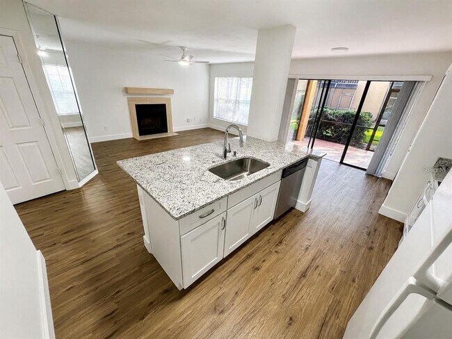 Building Photo - 4702 Sutton Terrace