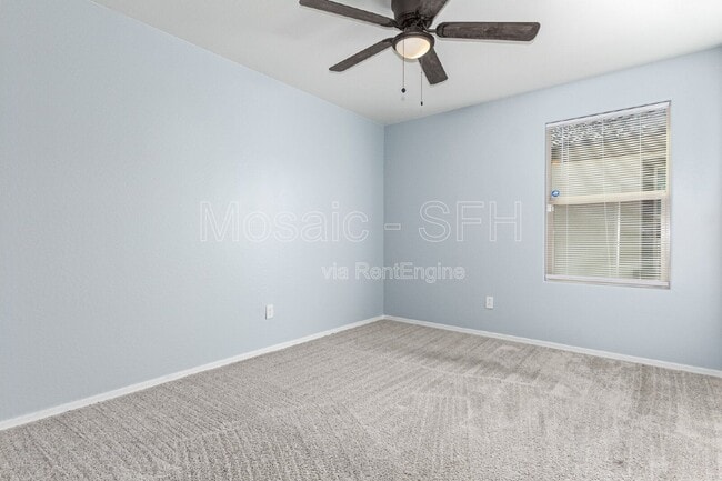 Building Photo - 1517 E Saint Catherine Ave