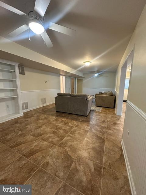 Building Photo - 11021 Naples Ct