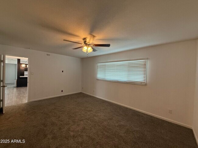 Building Photo - 4613 S Rita Ln