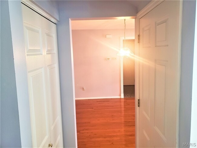 Building Photo - 16707 Hickory Meadows Ct