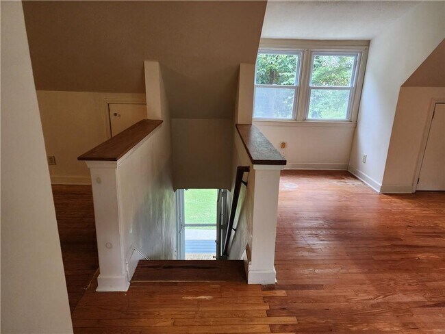 Building Photo - 3516 Hildon Cir