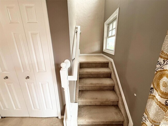 Building Photo - 207 Amys Walk