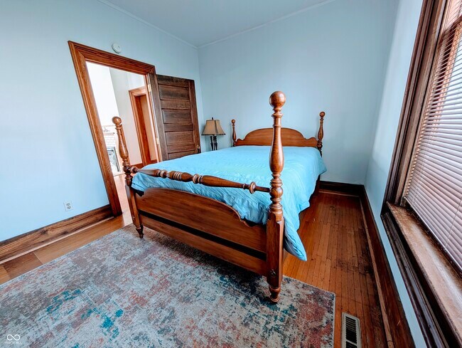 Building Photo - 1104 Franklin St