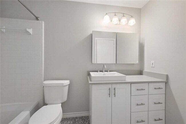 Building Photo - 3839 Dry Creek Dr