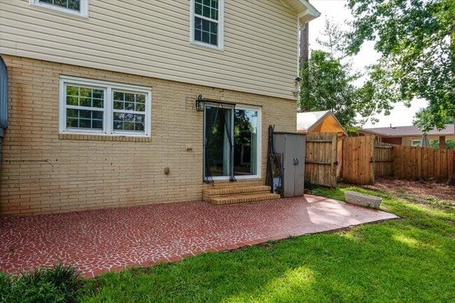 Building Photo - 175 Creekview Cir