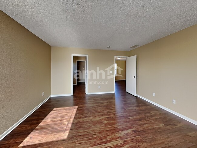 Building Photo - 2624 Santaro Ct