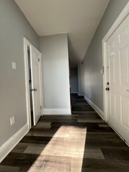 Building Photo - 11 Randolph Ave