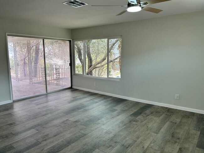Building Photo - 12526 Spruce St