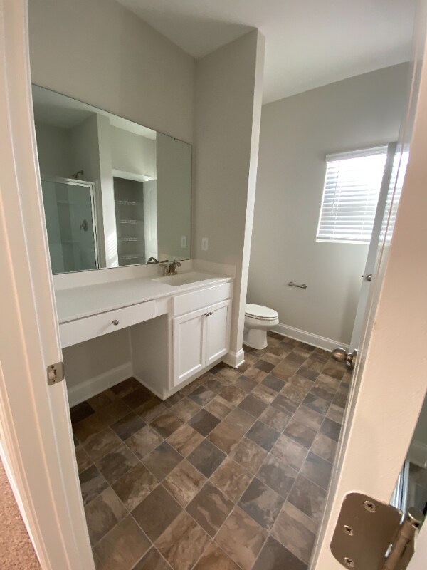 Building Photo - 105 Level Dr