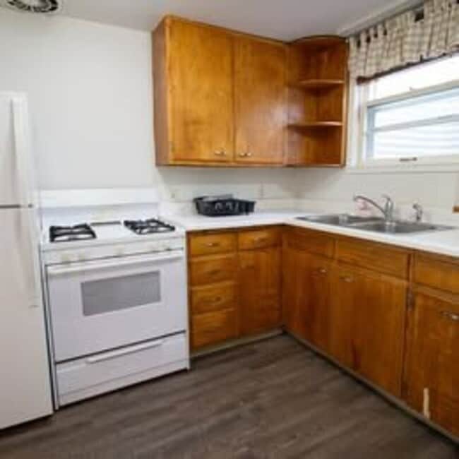 Building Photo - 101 N Duluth Ave