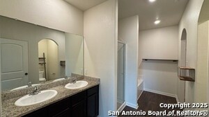 Building Photo - 3146 Gilbert Garden