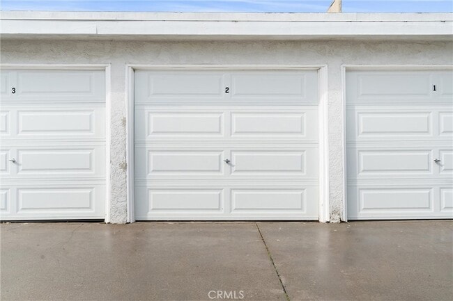 Building Photo - 18961 Florida St