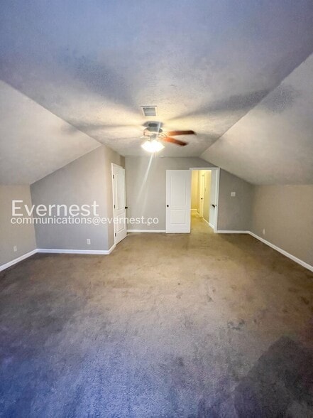 Building Photo - 1504 Apache Way