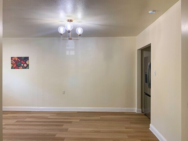 Building Photo - 708 Calvados Ave