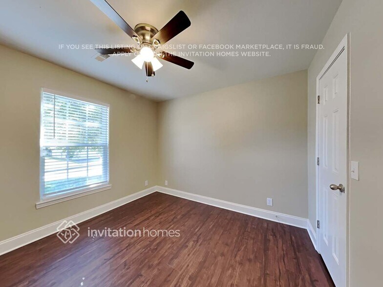 Building Photo - 204 Tarrington Dr
