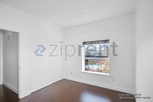 Building Photo - 882 Inspiration Pl