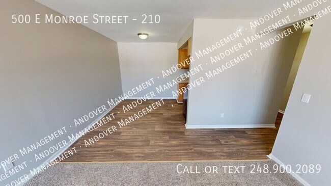 Building Photo - 500 E Monroe St