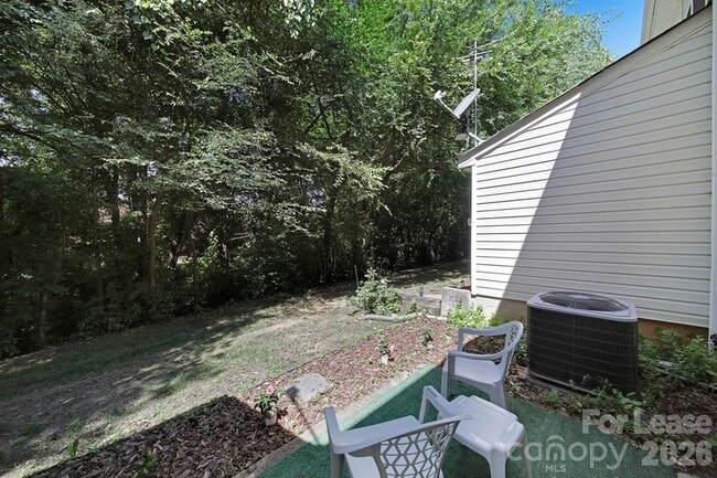 Building Photo - 232 Butler Pl