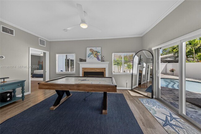 Building Photo - 2161 NE 62nd Ct