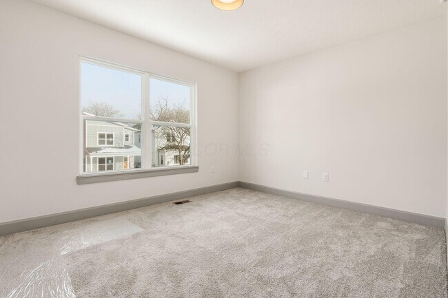 Building Photo - 93 N Princeton Ave
