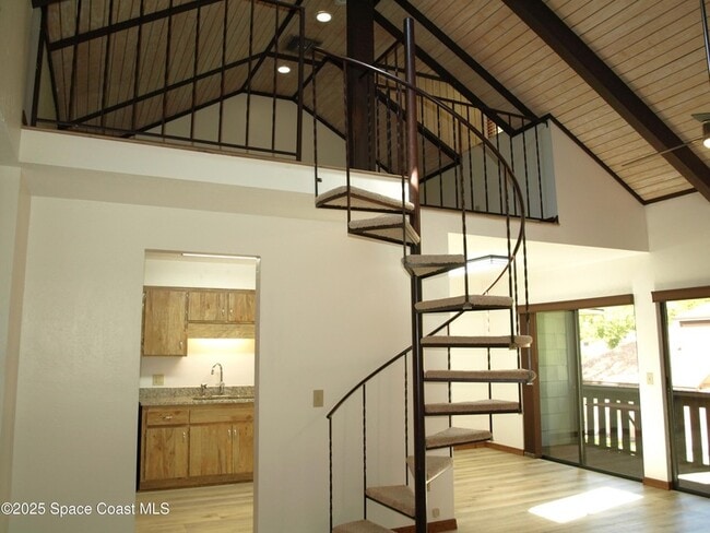 Building Photo - 9015 Wedgewood Pl