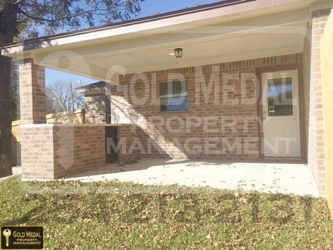 Building Photo - 1017 S 9th St