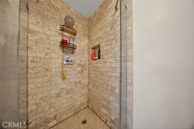 Building Photo - 7250 Franklin Ave