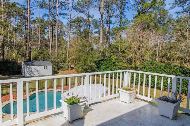 Building Photo - 118 Fox Run Dr